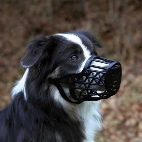 Намордник для собак Trixie пластиковый черный S 17 см фото 3